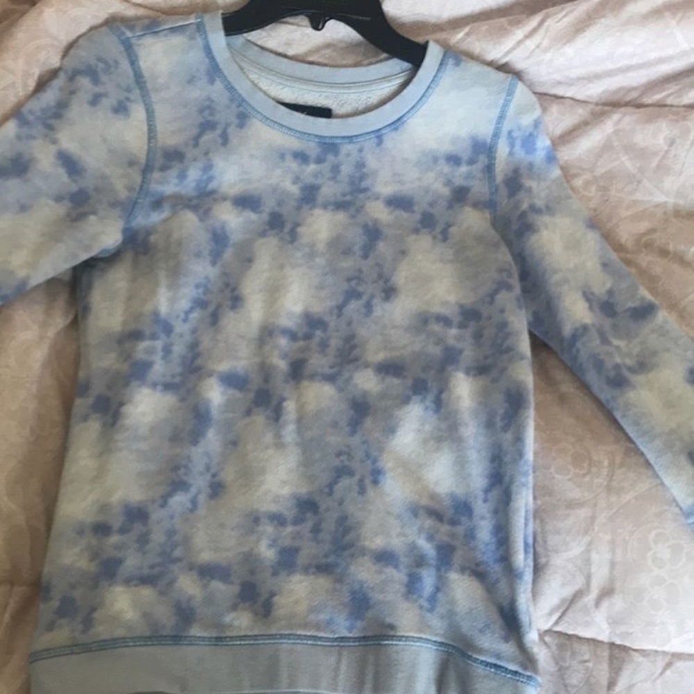 Blue American Eagle sweater